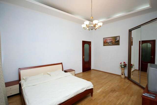 Апартаменты Real Home Apartments in Kiev Center Киев-32